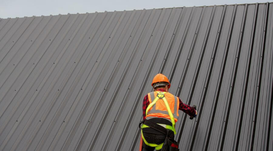 Professional residential roofers in Vida, OR